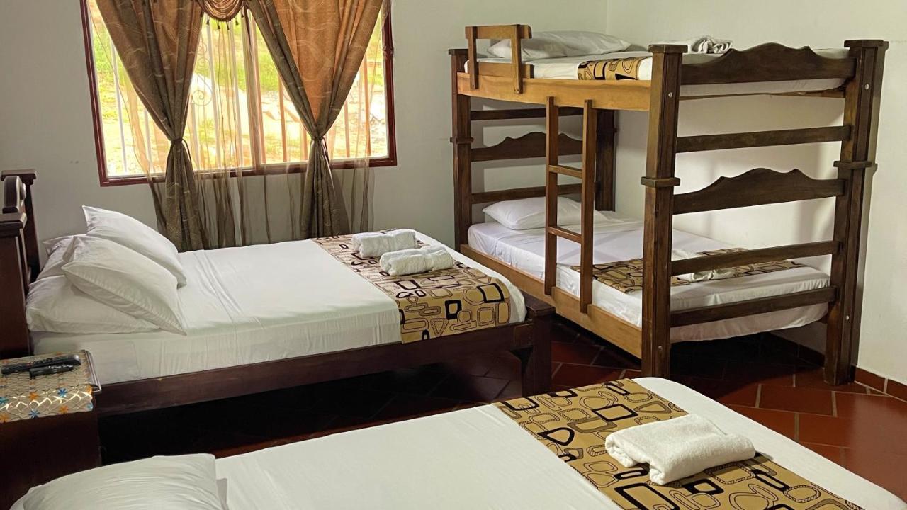 סן גיל Hotel Campestre Palmas Del Zamorano מראה חיצוני תמונה